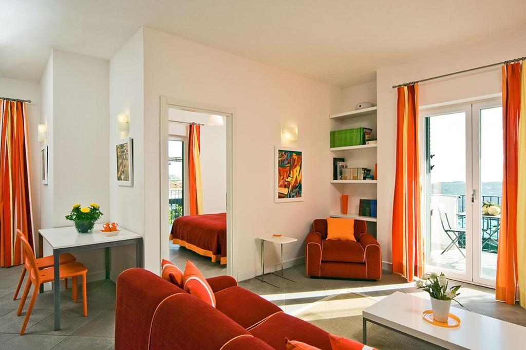 Aparthotel Le Capannelle SantʼAgata sui Due Golfi Exteriér fotografie